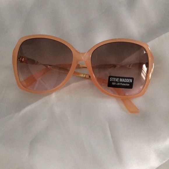 New Steve Madden Blush Acrylic Cats Eye Sunglasses - Picture 1 of 4